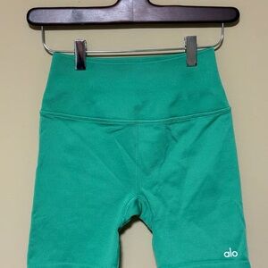 Alo yoga 5" Seamless Ribbed Favorite Short